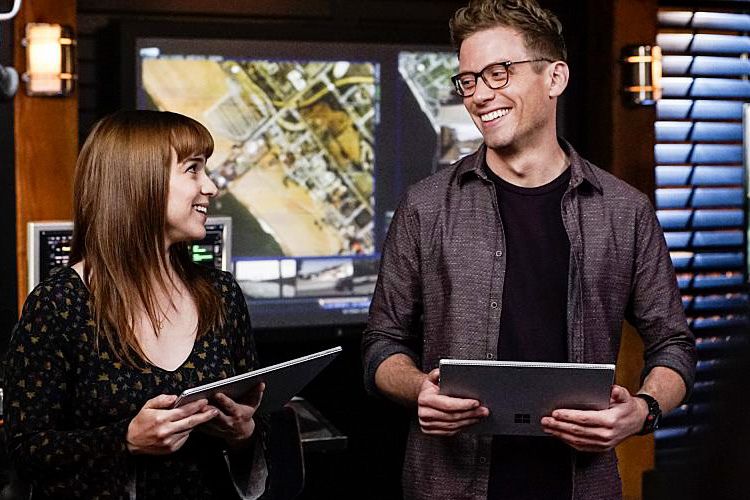 NCIS : Los Angeles : Photo Barrett Foa, Renee Felice Smith