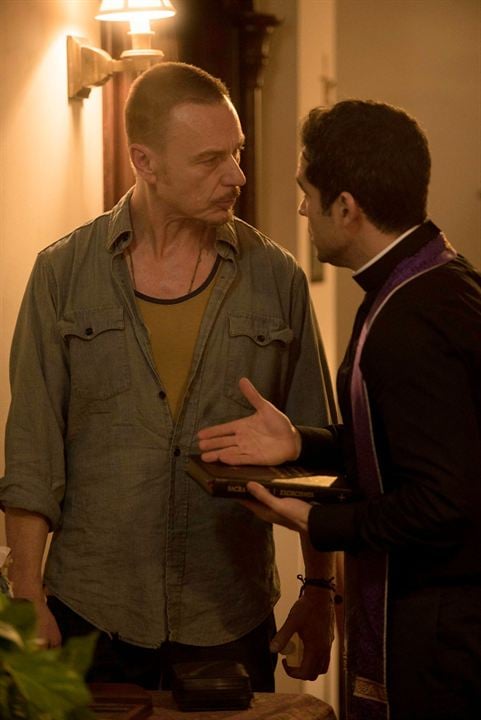 L'Exorciste : Photo Ben Daniels, Alfonso Herrera