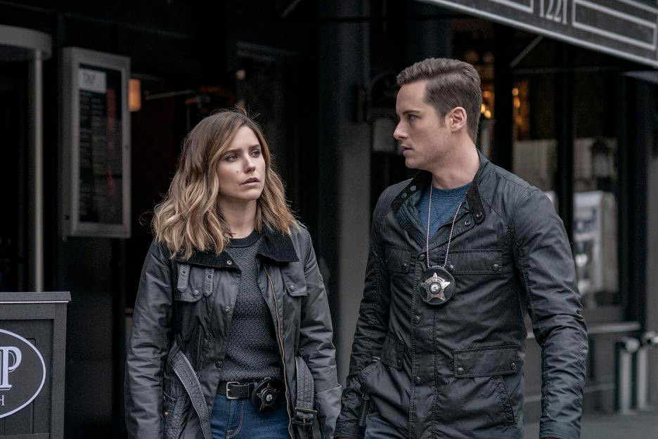 Chicago Police Department : Photo Jesse Lee Soffer, Sophia Bush