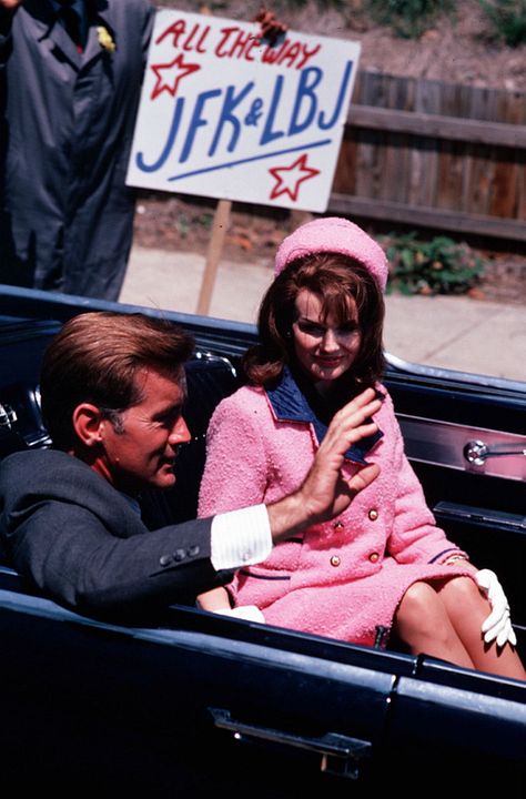 Photo Martin Sheen, Blair Brown