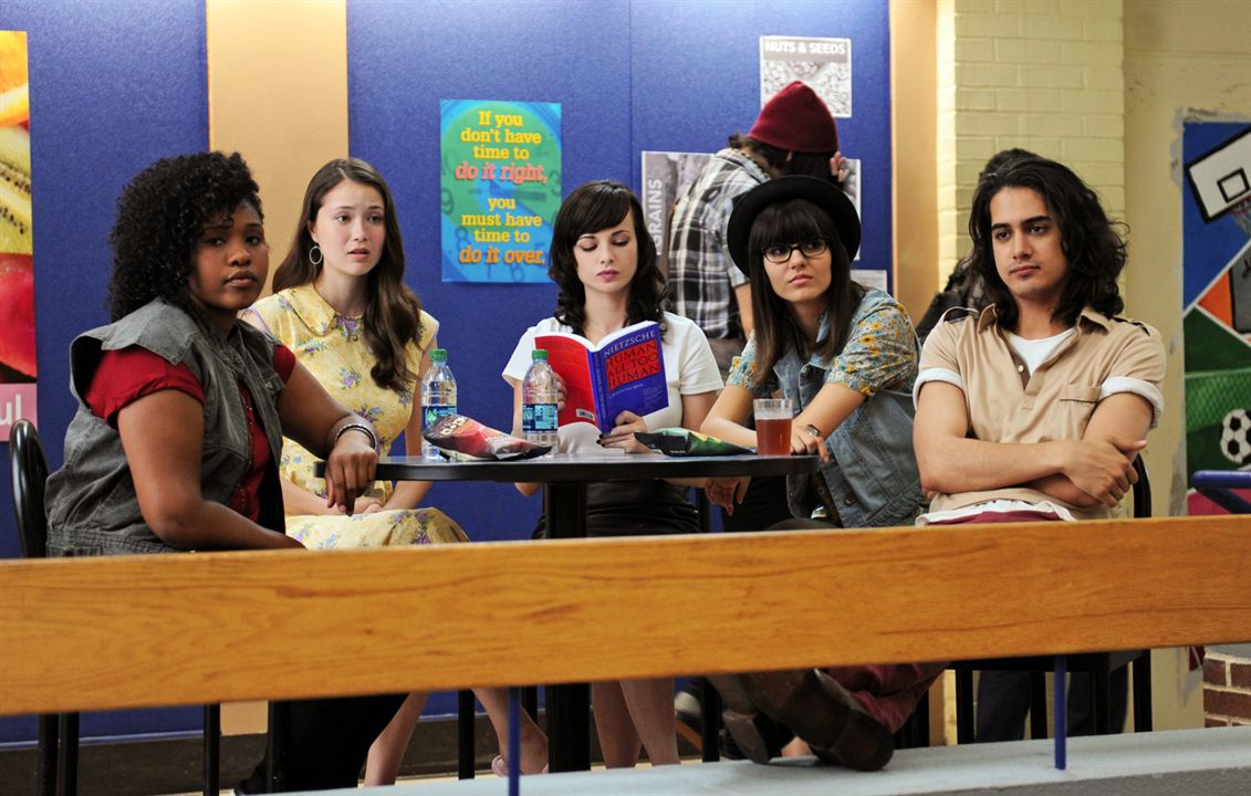 The Outcasts : Photo Ashley Rickards, Avan Jogia, Katie Chang, Victoria Justice
