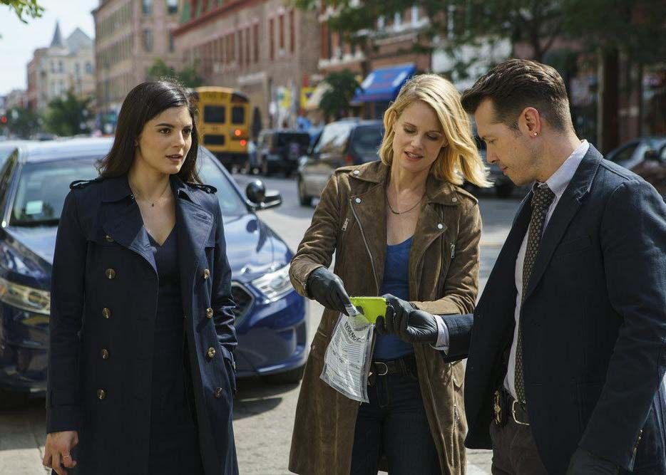 Chicago Justice : Photo Joelle Carter, Jon Seda, Monica Barbaro