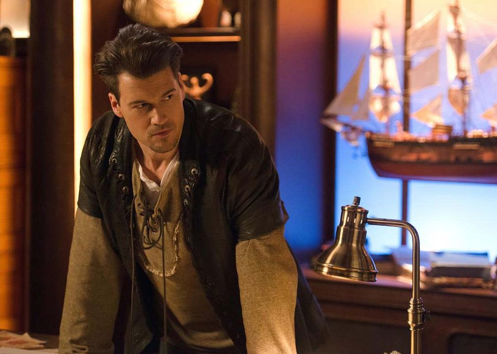 DC's Legends of Tomorrow : Photo Nick Zano