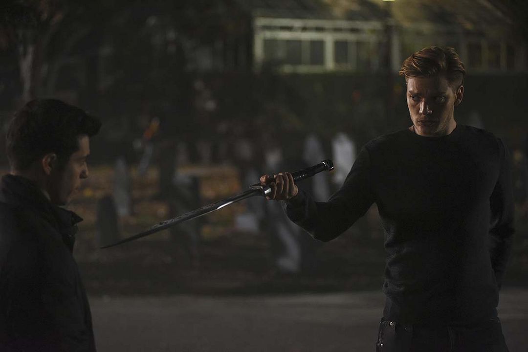 Shadowhunters : Photo Dominic Sherwood