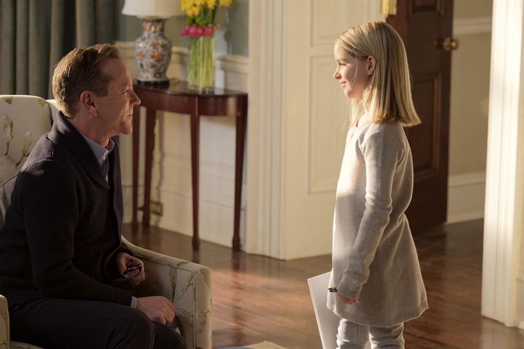 Designated Survivor : Photo Mckenna Grace, Kiefer Sutherland