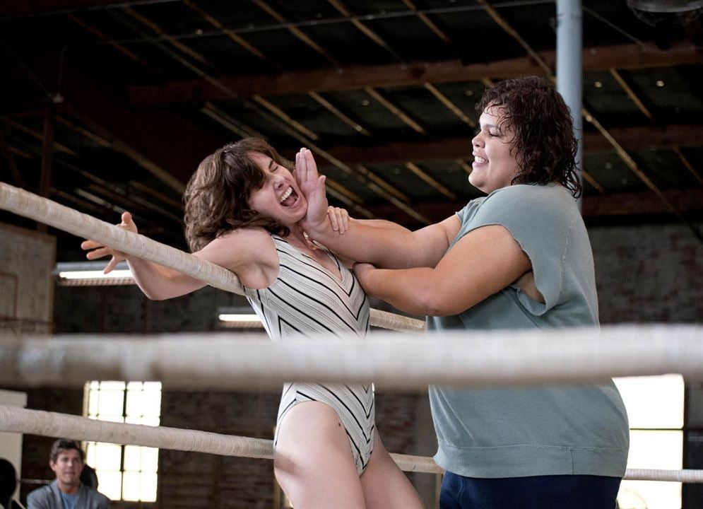 GLOW : Photo Alison Brie, Britney Young, Chris Lowell