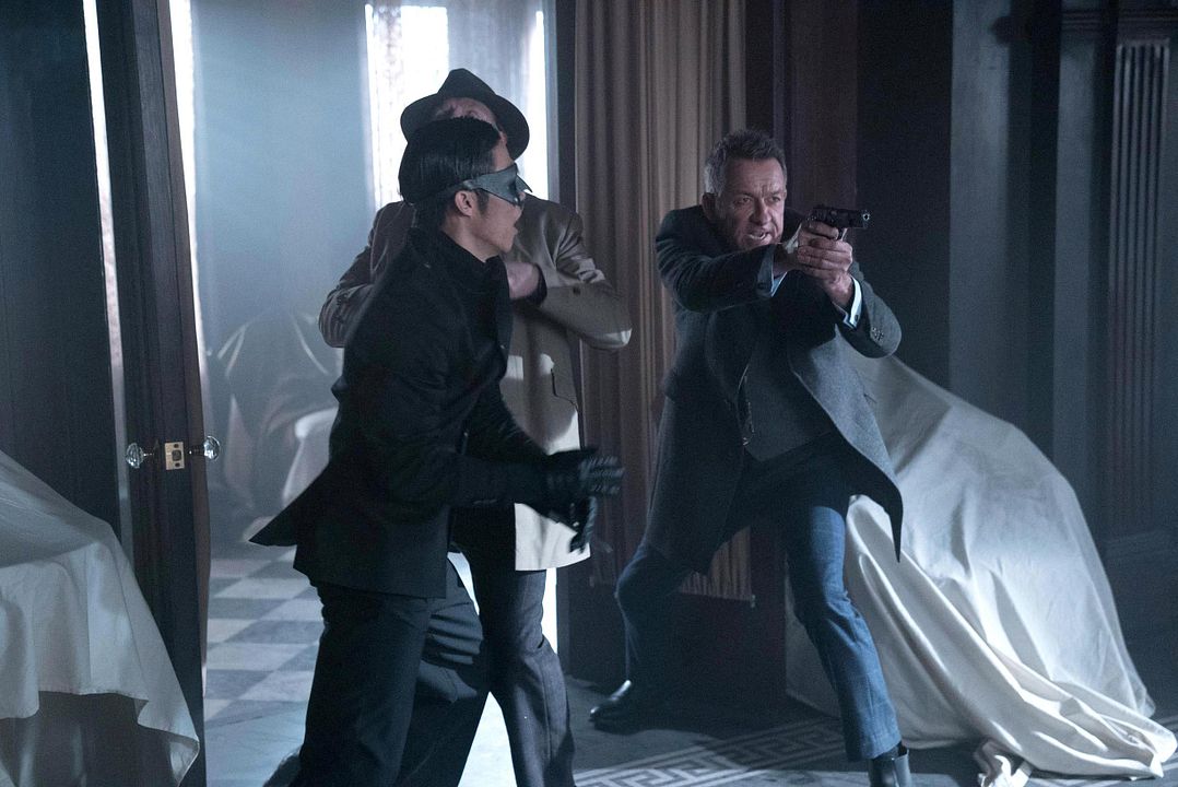 Gotham (2014) : Affiche Sean Pertwee