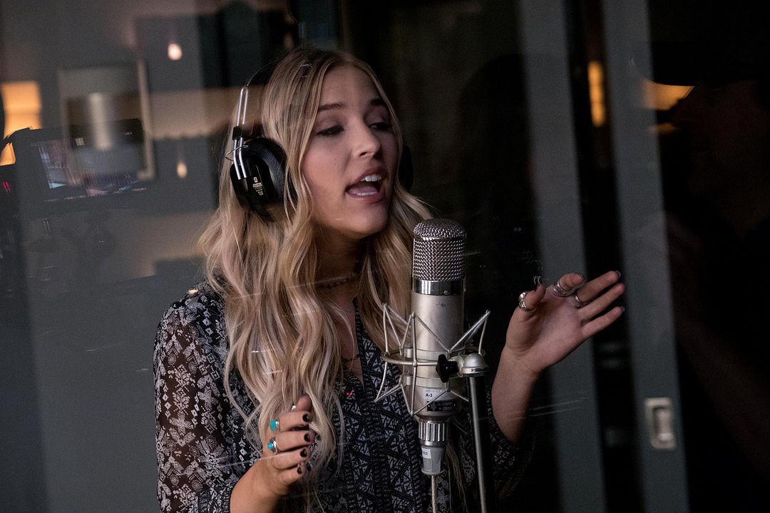 Nashville : Photo Clare Bowen