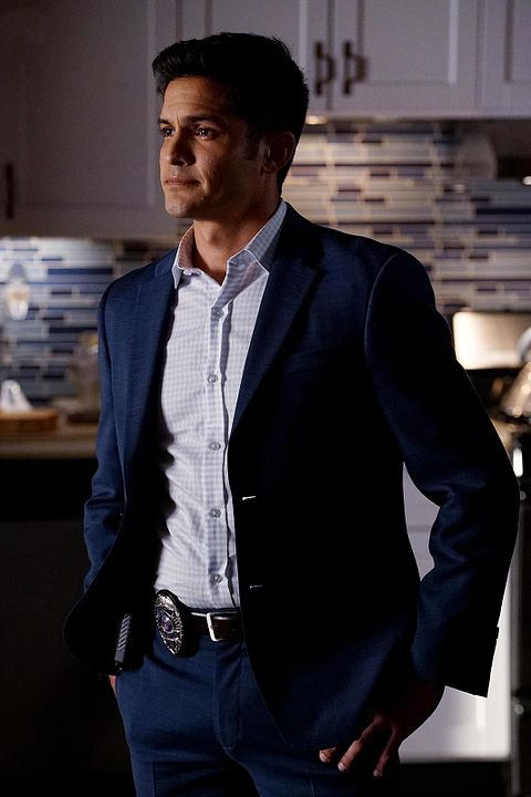 Pretty Little Liars : Photo Nicholas Gonzalez