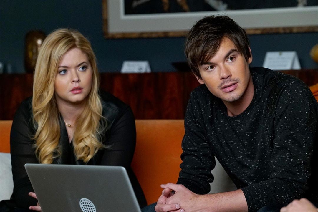 Pretty Little Liars : Photo Tyler Blackburn, Sasha Pieterse