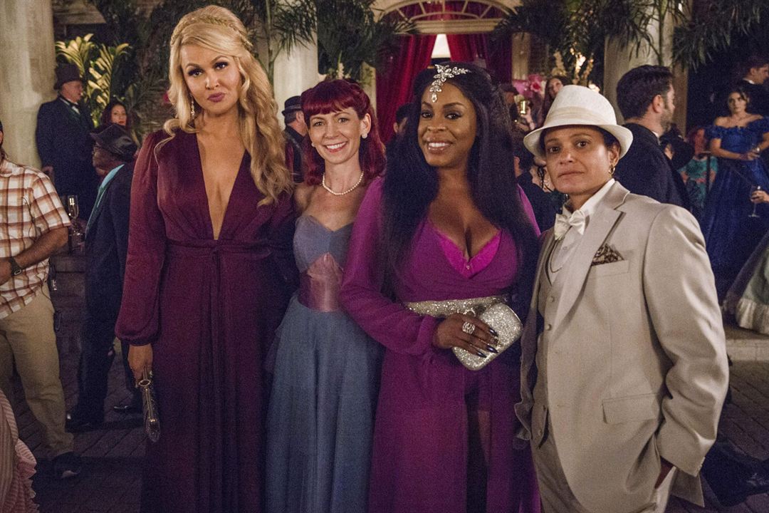 Claws : Photo Carrie Preston, Judy Reyes, Niecy Nash, Jenn Lyon