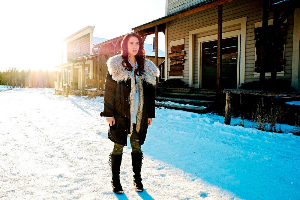 Wynonna Earp : Photo Melanie Scrofano