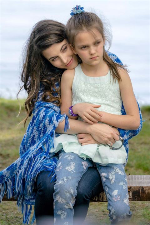 Chesapeake Shores : Photo Meghan Ory, Abbie Magnuson