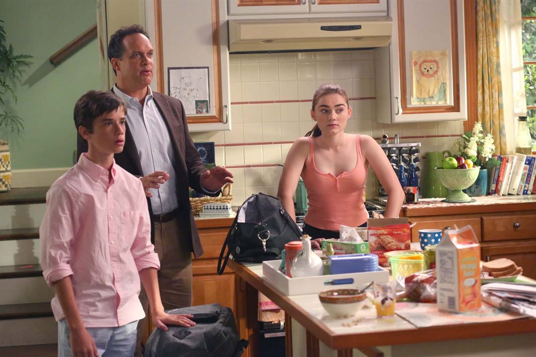 American Housewife (2016) : Photo Diedrich Bader, Meg Donnelly, Daniel DiMaggio