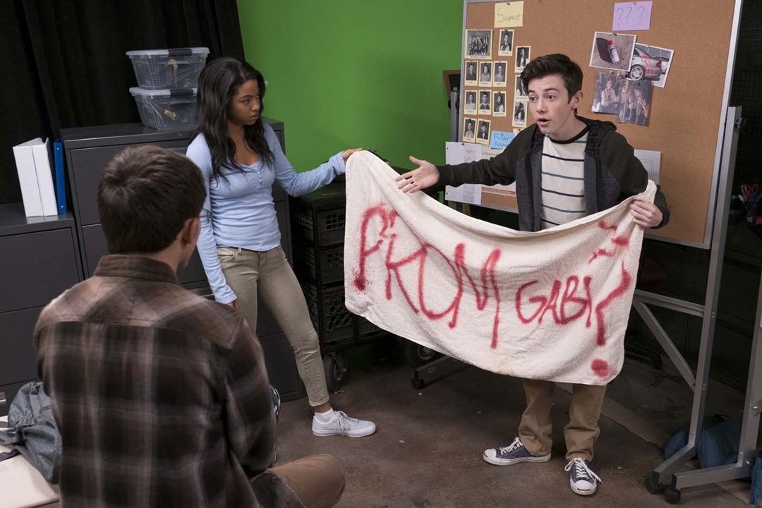 American Vandal : Photo Griffin Gluck, Camille Hyde