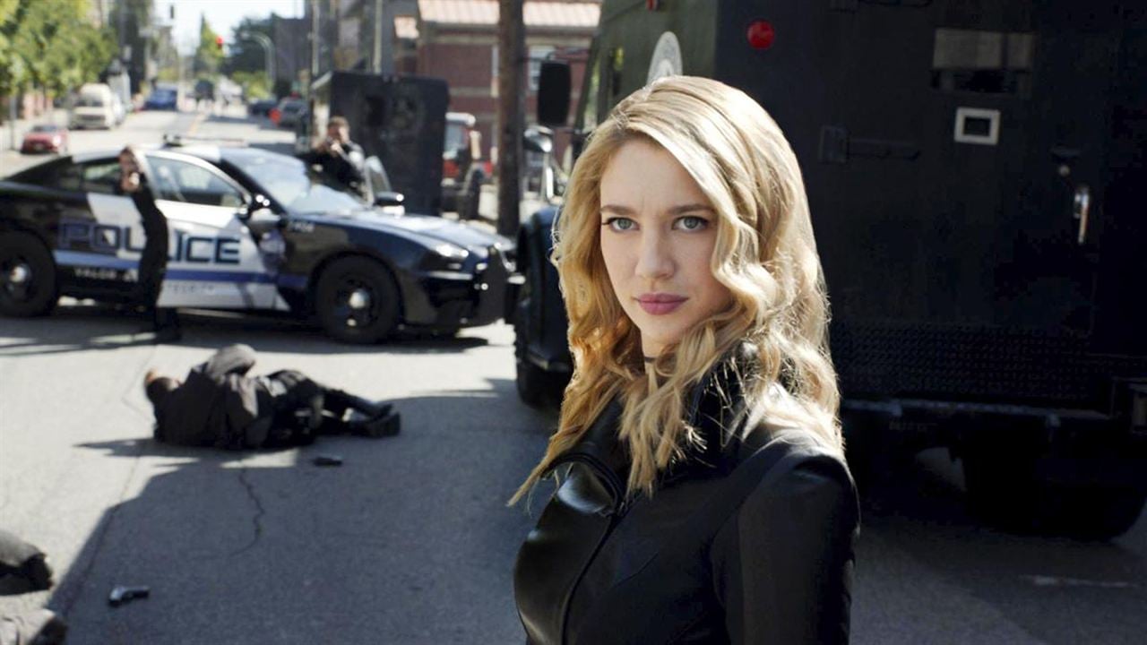 Supergirl : Photo Yael Grobglas