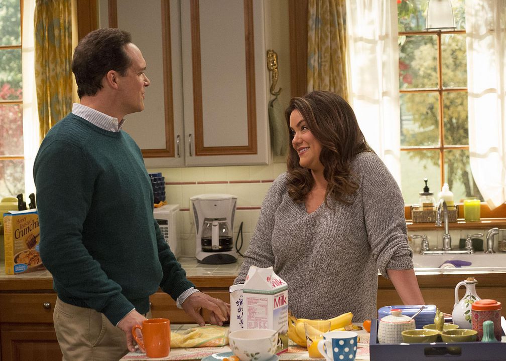 American Housewife (2016) : Photo Katy Mixon, Diedrich Bader