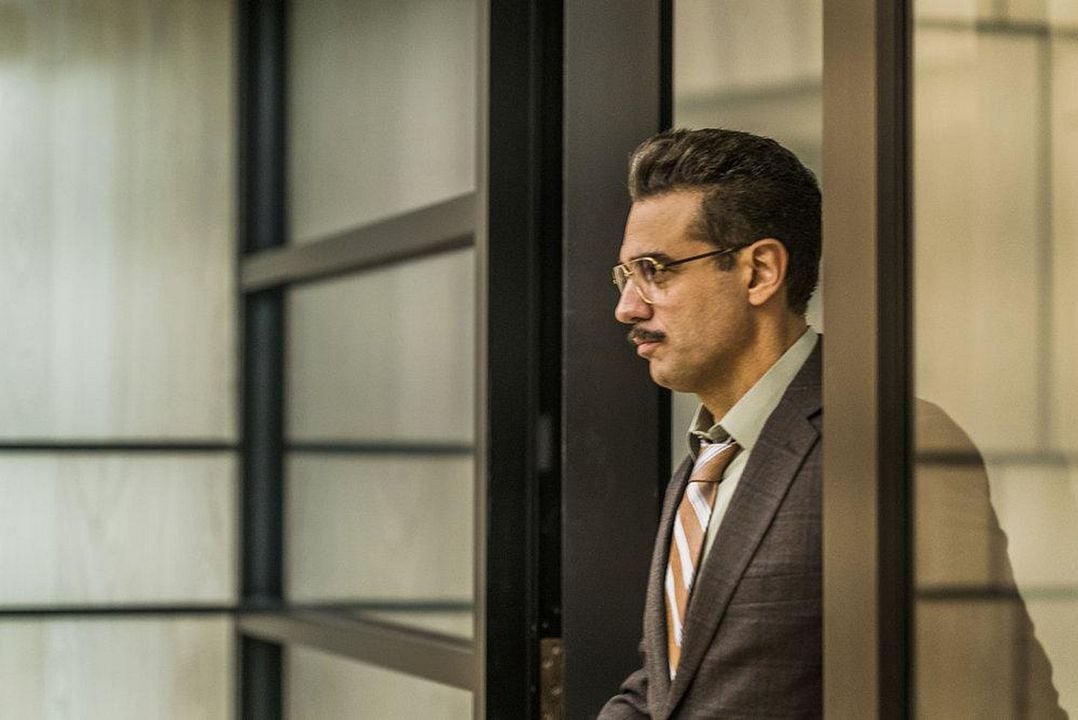 Mr. Robot : Photo Bobby Cannavale