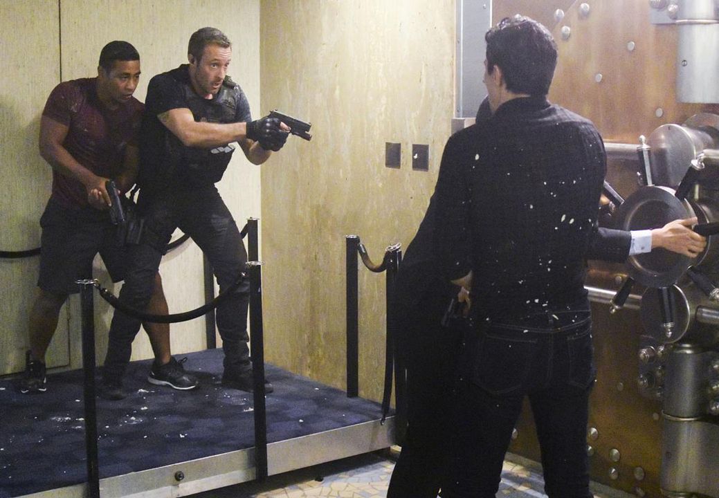 Hawaii Five-0 (2010) : Photo Alex O'Loughlin, Beulah Koale