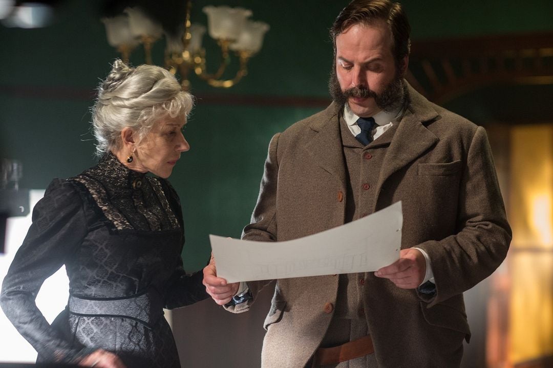 La Malédiction Winchester : Photo Helen Mirren, Angus Sampson