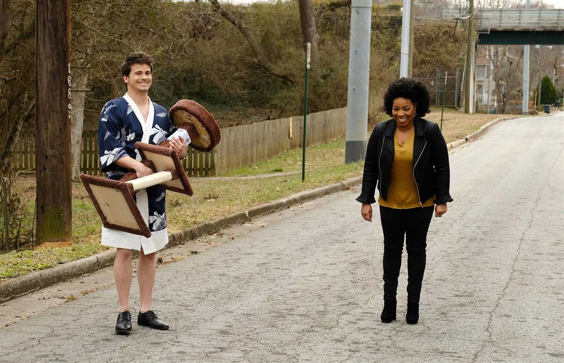 Kevin (Probably) Saves the World : Photo Kimberly Hebert Gregory, Jason Ritter