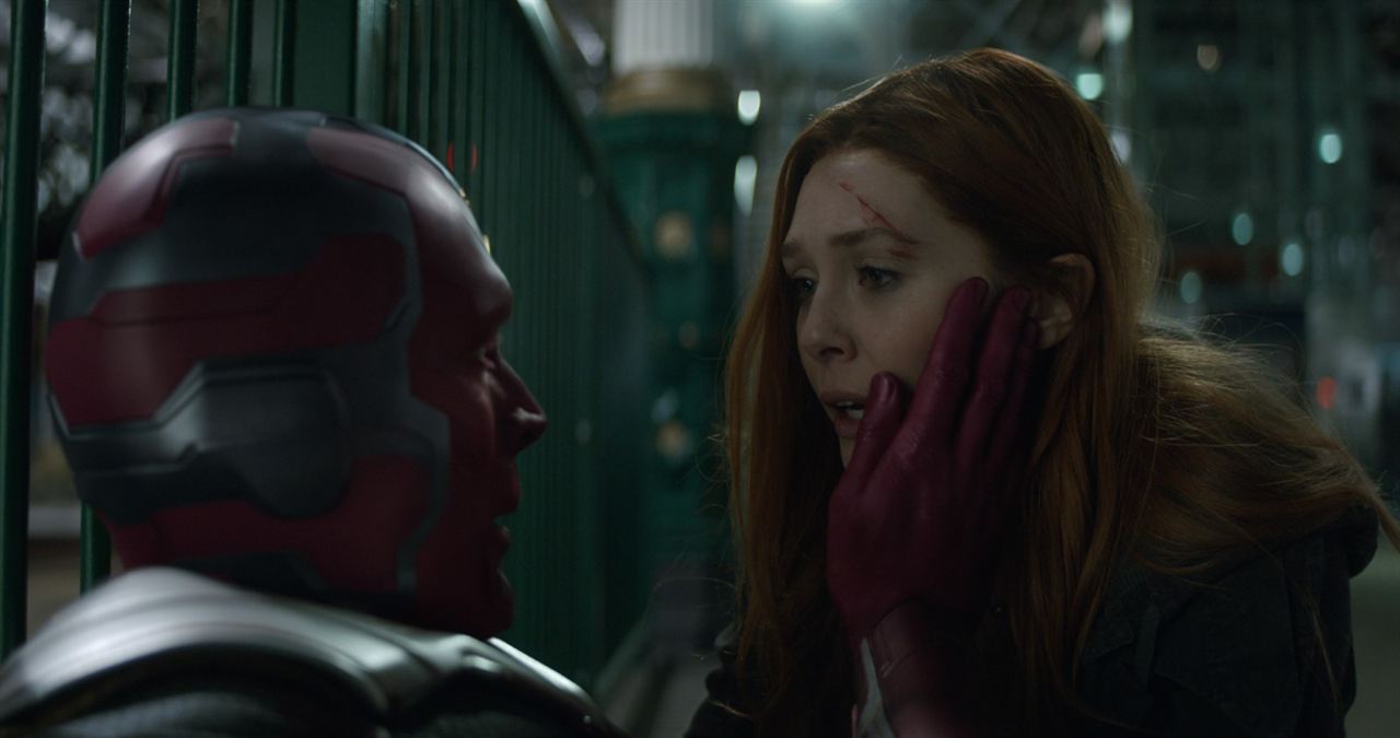 Avengers: Infinity War : Photo Elizabeth Olsen, Paul Bettany