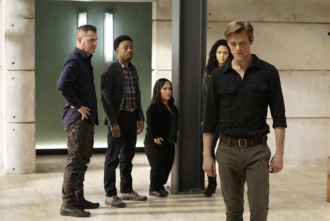 MacGyver (2016) : Photo Meredith Eaton, Justin Hires, Lucas Till, Tristin Mays, George Eads