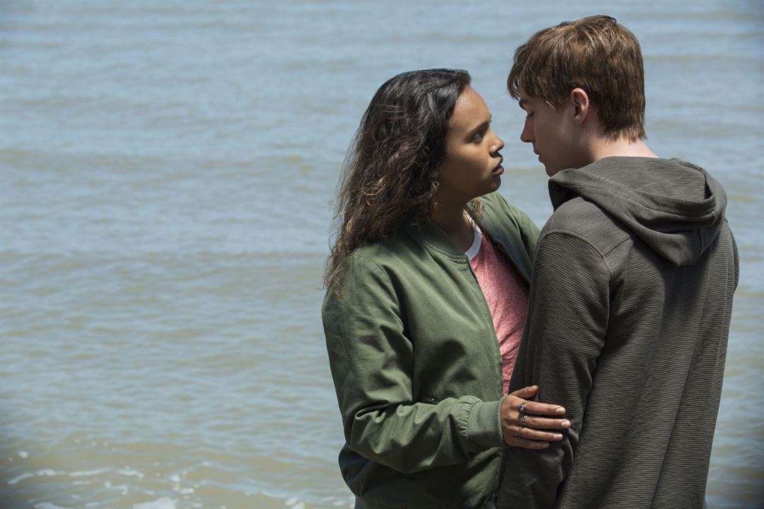 13 Reasons Why : Photo Miles Heizer, Alisha Boe