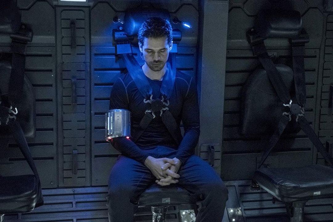 The Expanse : Photo Steven Strait