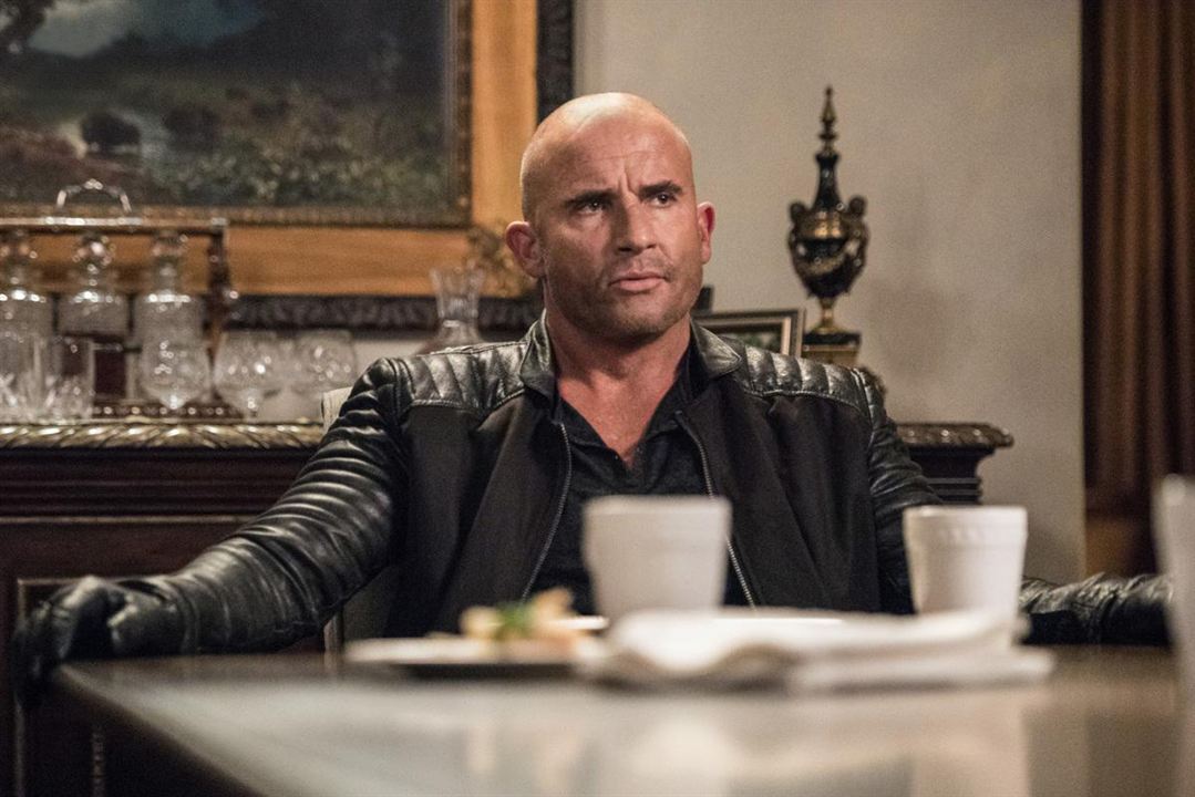 DC's Legends of Tomorrow : Photo Dominic Purcell