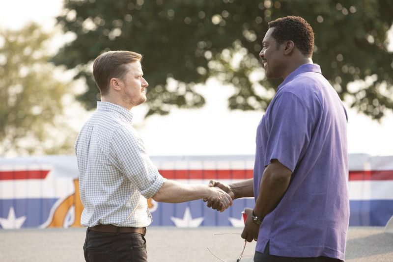 Chicago Fire : Photo Steven Boyer, Eamonn Walker