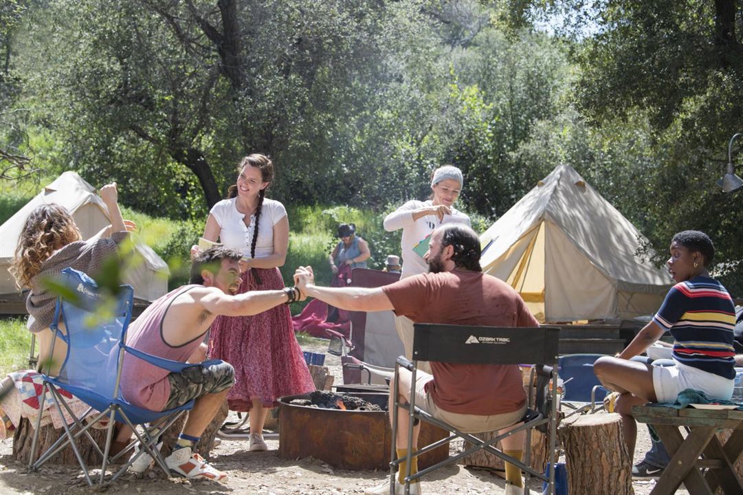 Camping (2018) : Photo Brett Gelman, Juliette Lewis, Janicza Bravo, Arturo Del Puerto, Jennifer Garner