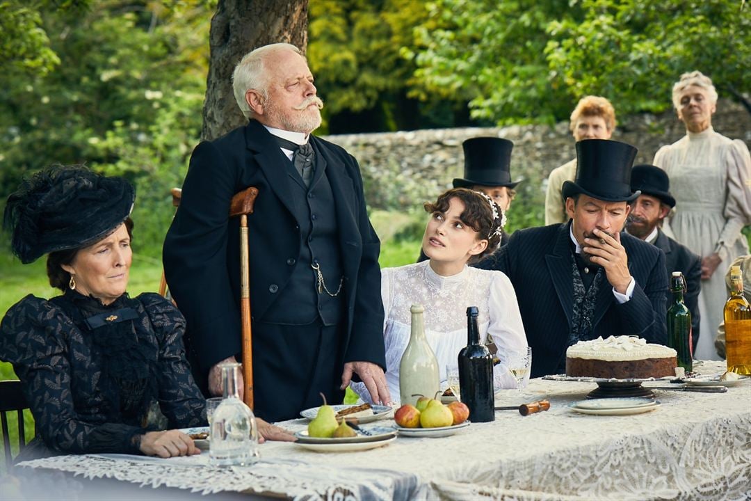 Colette : Photo Robert Pugh, Fiona Shaw, Dominic West, Keira Knightley
