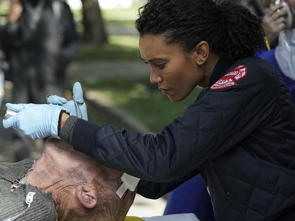 Chicago Fire : Photo Annie Ilonzeh