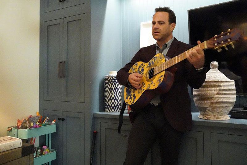 I Feel Bad : Photo Paul Adelstein