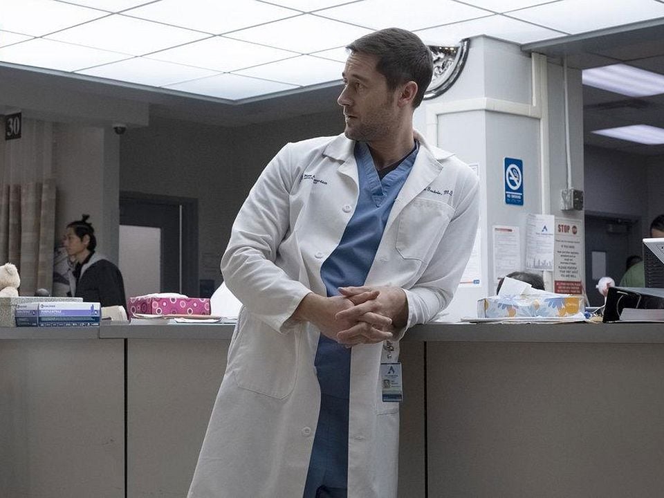 New Amsterdam (2018) : Photo Ryan Eggold