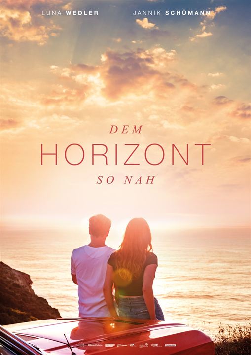 Close to the horizon : Affiche
