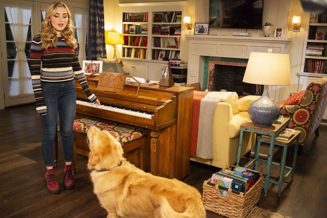 American Housewife (2016) : Photo Meg Donnelly