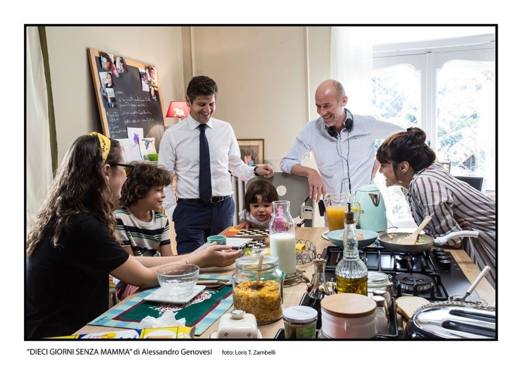 10 giorni senza mamma : Photo Valentina Lodovini, Antonio Catania, Fabio De Luigi, Angelica Elli