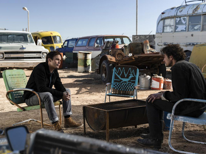 Roswell, New Mexico : Photo Michael Vlamis, Tyler Blackburn