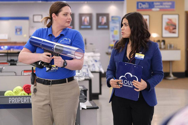 Superstore : Photo Lauren Ash, America Ferrera