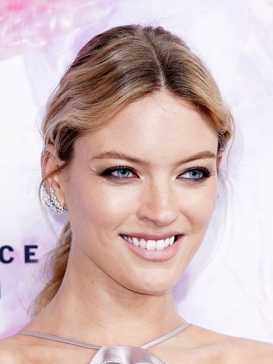Affiche Martha Hunt