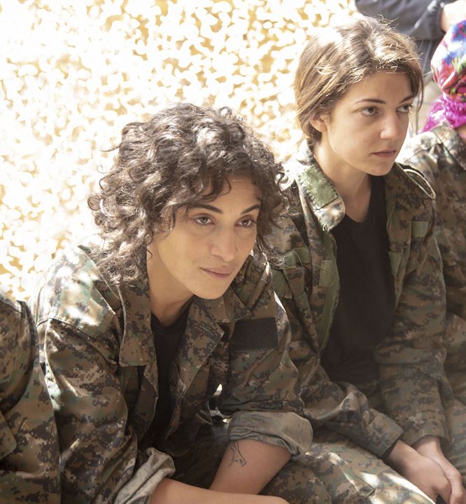 Sœurs d'armes : Photo Razane Jammal, Camélia Jordana