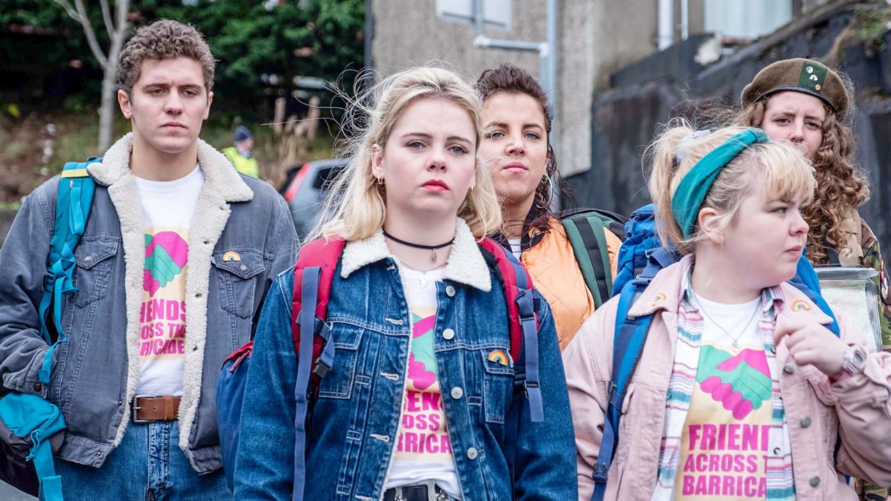 Derry Girls : Affiche