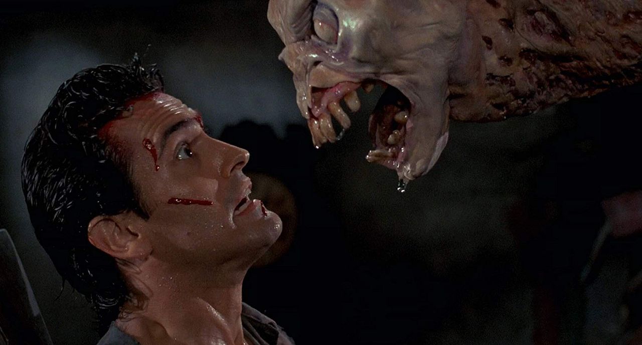 Evil Dead 2 : Photo
