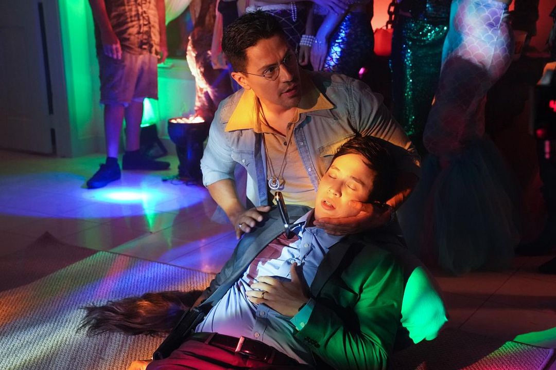 Magnum (2018) : Photo Jay Hernandez, Hayden Szeto
