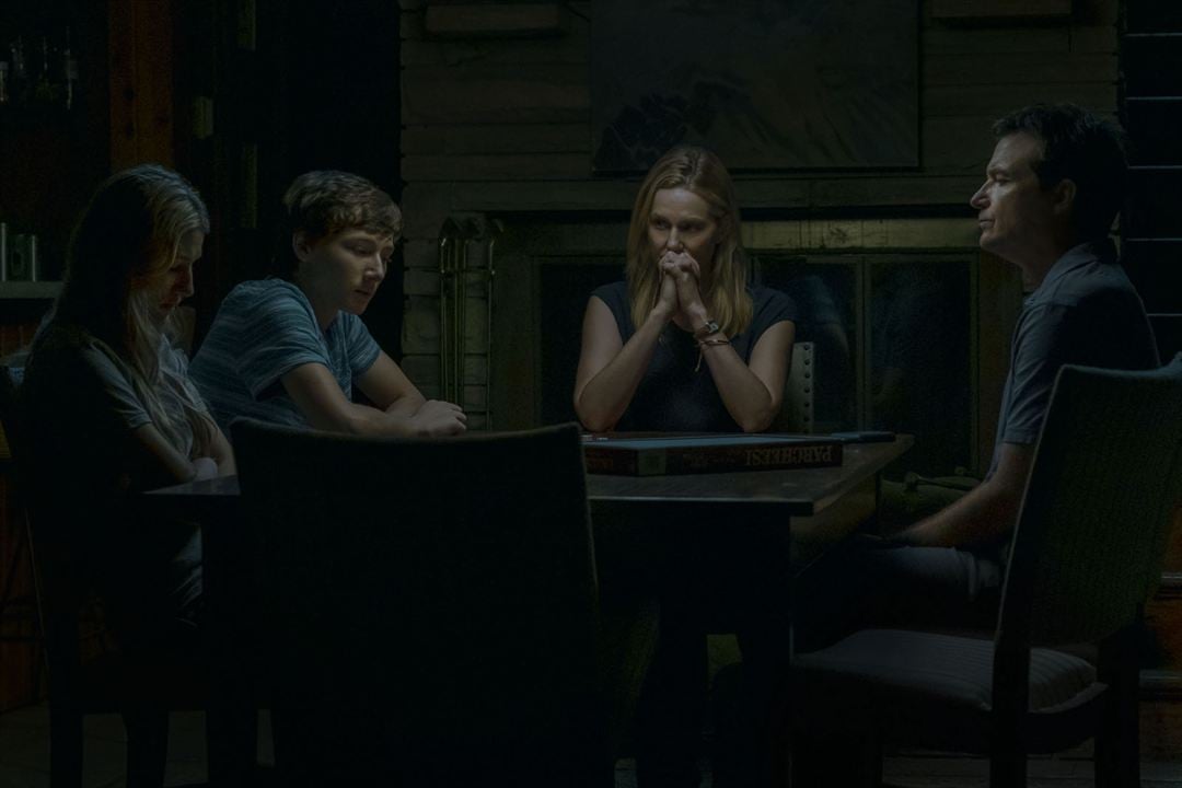 Ozark : Photo Jason Bateman, Skylar Gaertner, Sofia Hublitz, Laura Linney