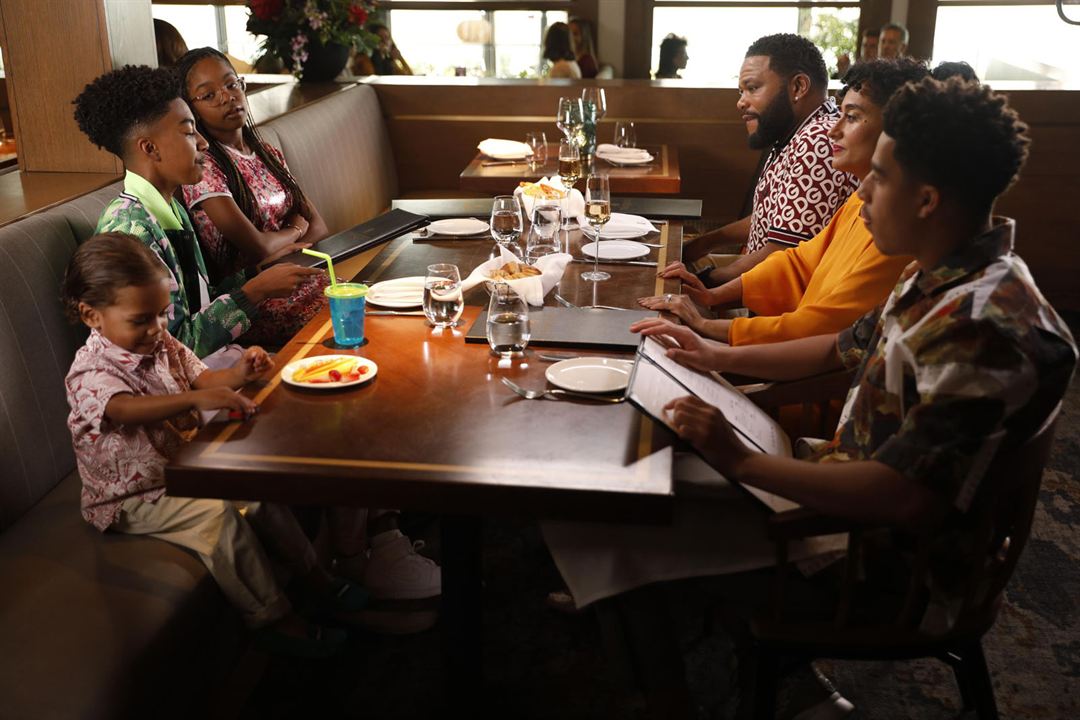 Photo Marsai Martin, Tracee Ellis Ross, Anthony Anderson, Marcus Scribner, Miles Brown, Berlin Gross, August Gross