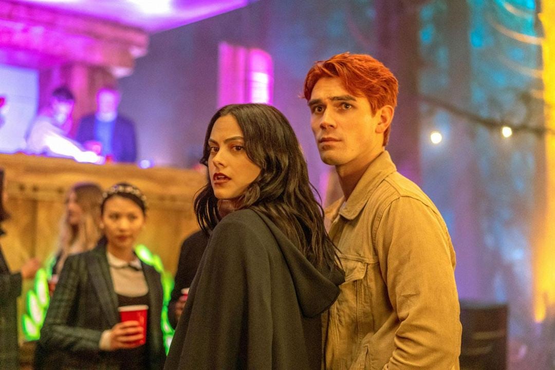 Riverdale : Photo K.J. Apa, Camila Mendes