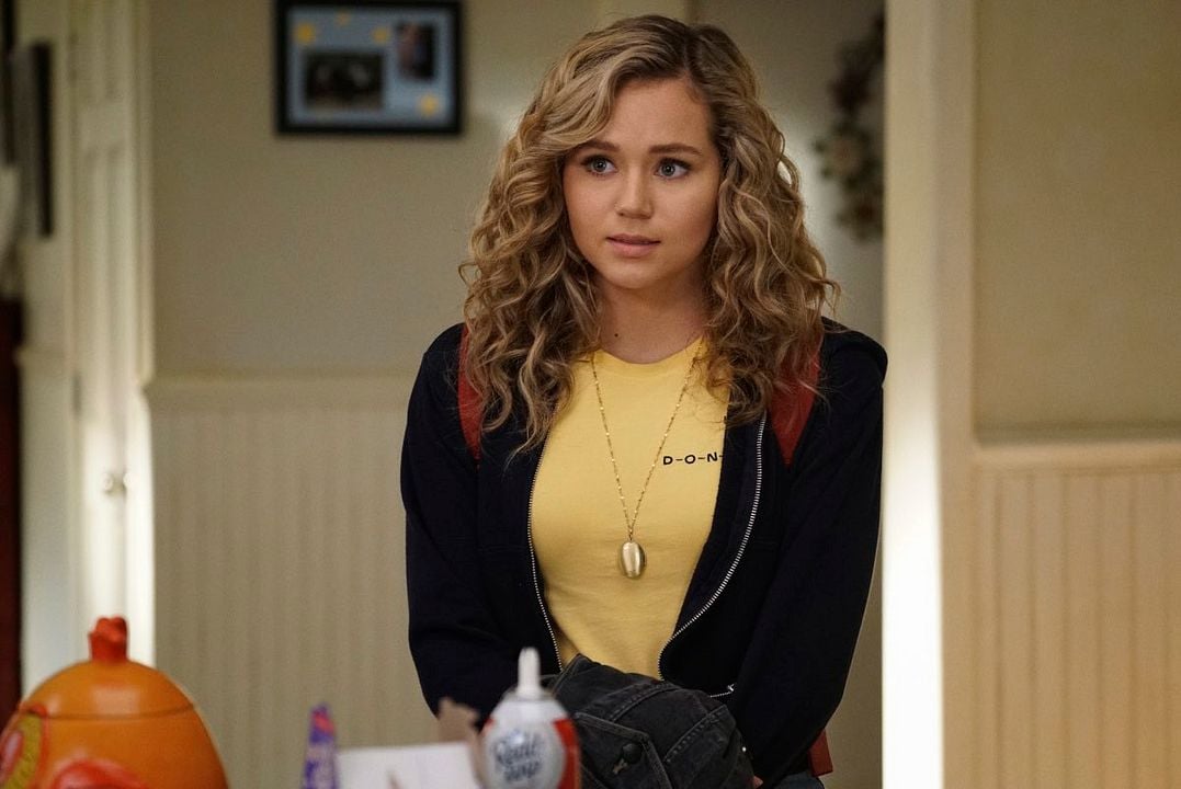 Stargirl : Photo Brec Bassinger